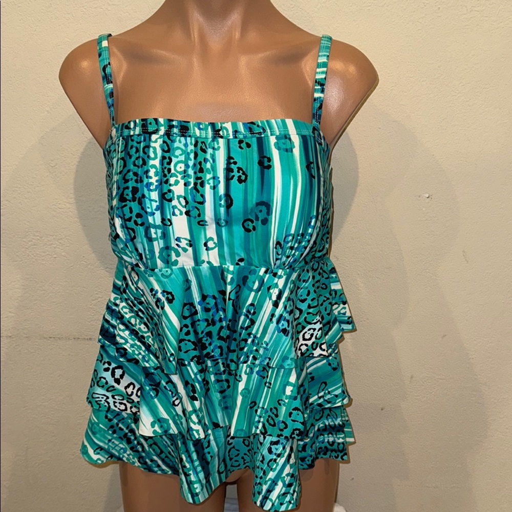 NWT Real solutions by Island Escape Tankini top ruffles